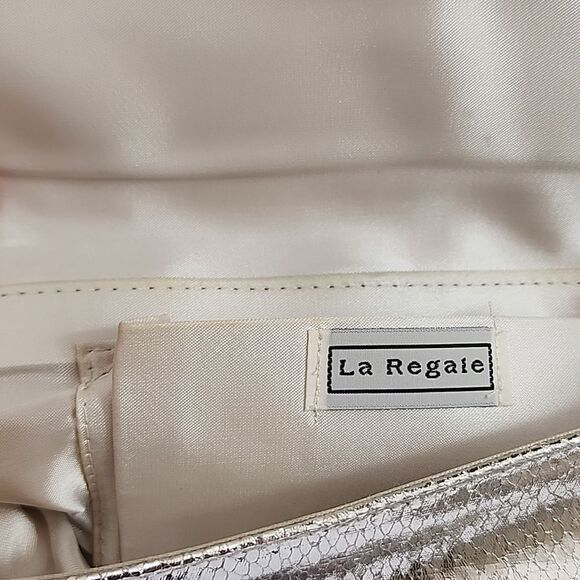 Vintage La Regale Faux Reptile Evening Bag Shiny Platinum - Picture 7 of 11